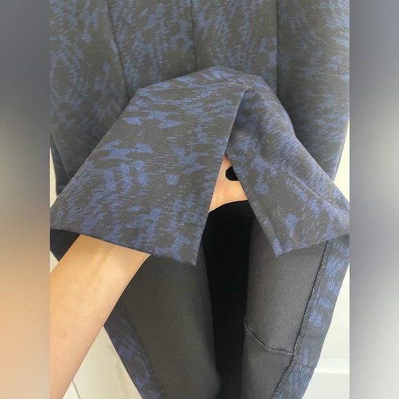 Mario Serrani Small Pull-on Dress Black/Blue Print - Picture 6 of 9